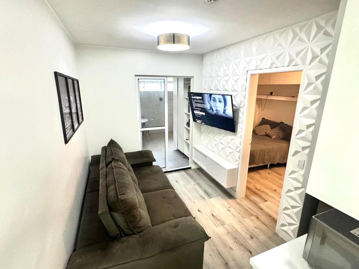 Conforto E Estilo, Apto 1q Completo Com Cinema * Brasília